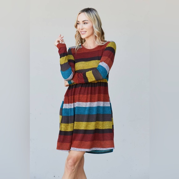 Full Size Striped Pleated Dress - Picture 4 of 8